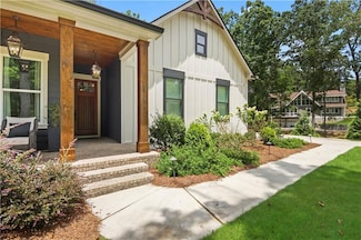 6014 Warpath Rd, Flowery Branch, GA 30542