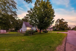 304 N Grace St, Lansing, MI 48917