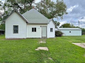 215 N Frances St, Bladen, NE 68928