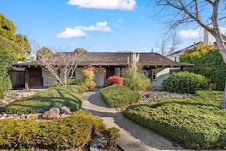 2065 Barbara Dr, Palo Alto, CA 94303