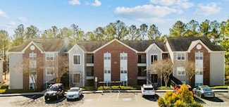62 Gallery Dr Unit 204, Spring Lake, NC 28390