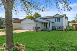 7884 77th St S, Cottage Grove, MN 55016