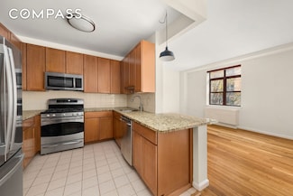 237 W 115th St Unit 2B, New York, NY 10026