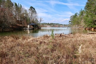 2215 W Paradise Harbor Dr, Connelly Springs, NC 28612