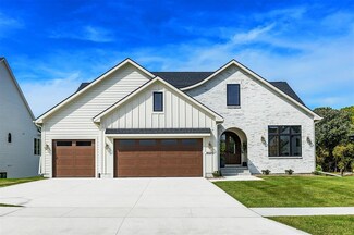 8024 NW 106th Ct, Johnston, IA 50131