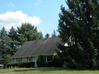 27 Beacon Heights, North Clarendon, VT 05759