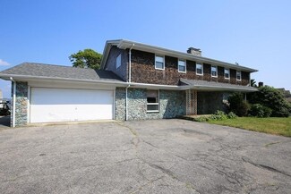 1550 Gardners Neck Rd, Swansea, MA 02777