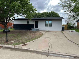 929 SW 37th St, Lawton, OK 73505