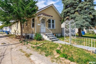 2718 Bridge Ave, Davenport, IA 52803