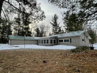 7166 E County Line Rd, Free Soil, MI 49411