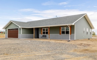 943 Crestview Ct, Powell, WY 82435