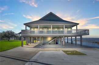141 Sandpiper Ln, Lake Charles, LA 70607
