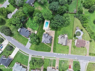 189 Lakeside Park Dr, Hendersonville, TN 37075