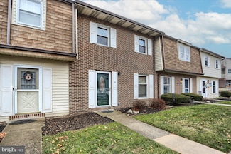 18 Drexel Place, New Cumberland, PA 17070