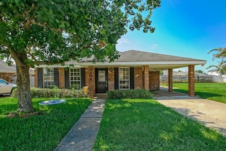 3504 Veronica Dr, Chalmette, LA 70043
