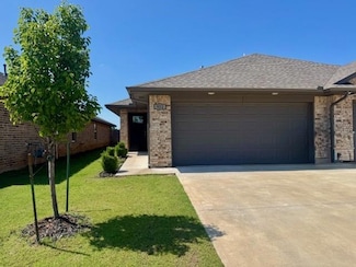 922 Coles Creek, Yukon, OK 73099