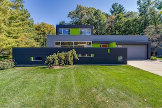 500 Belvedere Dr SE, Grand Rapids, MI 49506