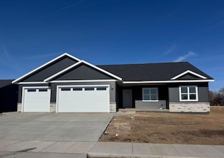 2214 Sierra Ave, Holmen, WI 54636