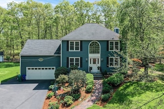 8 Rock Rd, Attleboro, MA 02703