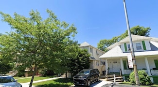 154 Beaumont St, Brooklyn, NY 11235