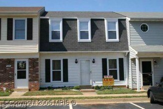 422 Forest Ct, Warrenton, VA 20186