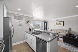 613 Avenida de la Plata, Newbury Park, CA 91320