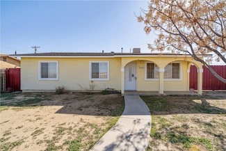 39322 10th St E, Palmdale, CA 93550