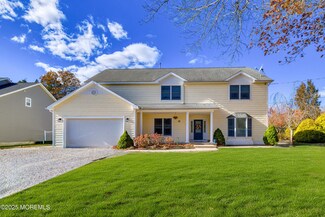 11 Greenbriar Dr, Little Egg Harbor Township, NJ 08087