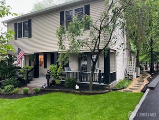 520 Albermarle St, Rahway, NJ 07065