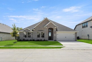 1081 Fleetwood Dr, Justin, TX 76247