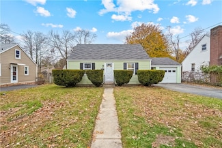 396 Elm St, Warwick, RI 02888