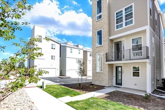 11205 W 53rd Ln, Arvada, CO 80002