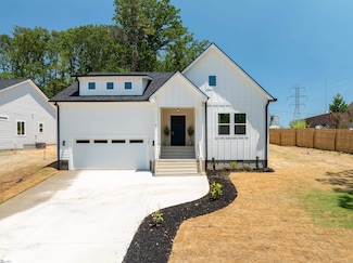 100 Pittman Dr, Greenville, SC 29609