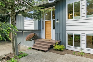 10404 NE 190th St, Bothell, WA 98011