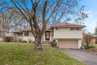 5133 Holiday Rd, Minnetonka, MN 55345