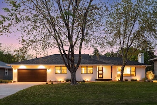4512 Andover Rd, Edina, MN 55435
