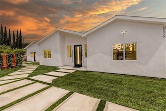 15009 Wyandotte St, Van Nuys, CA 91405