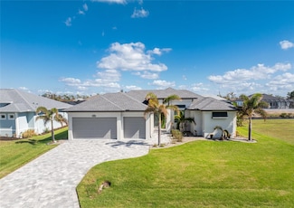 246 W Pine Valley Ln, Rotonda West, FL 33947
