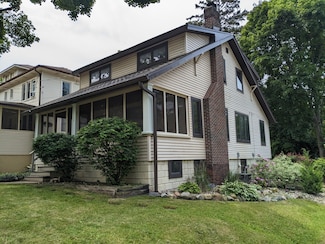 539 Sunset Ln, East Lansing, MI 48823