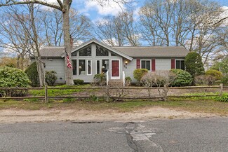 56 Sanddollar Cir, East Falmouth, MA 02536