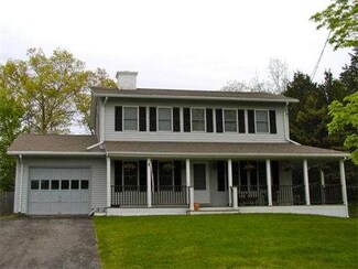 79 Chandler Dr, Marshfield, MA 02050