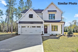 104 N Alena Ct, Hampstead, NC 28443