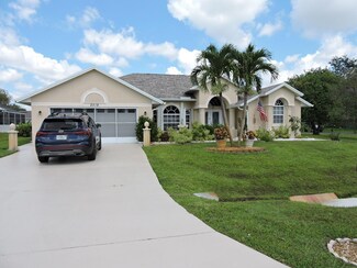 2318 SE Pinero Rd, Port Saint Lucie, FL 34952