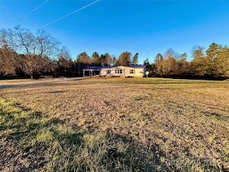 298 W B Phindeck Rd, Bostic, NC 28018