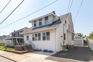 11 Whittier St, Winthrop, MA 02152