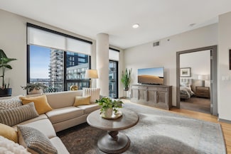 1240 S 2nd St Unit 725, Minneapolis, MN 55415
