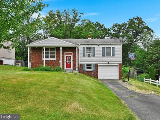 19 S 23rd St, Pottsville, PA 17901