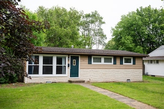 1101 Englewood Dr, Rantoul, IL 61866