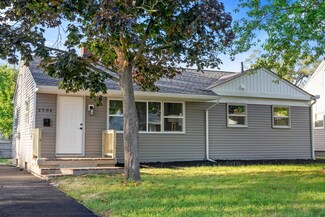 2984 Hampshire Rd, Columbus, OH 43209