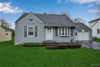 160 Bielak Rd, Orchard Park, NY 14127